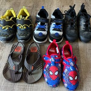 Youth boys shoes size 9-10